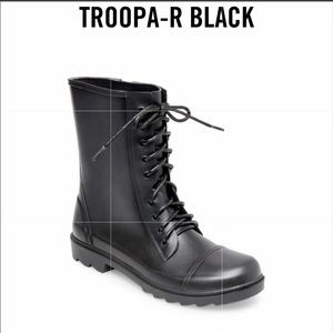 Steve Madden Troopa-R